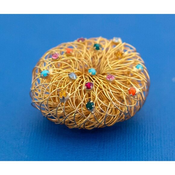Vintage Golden Wire Abstract Brooch - D32 - Picture 2 of 3